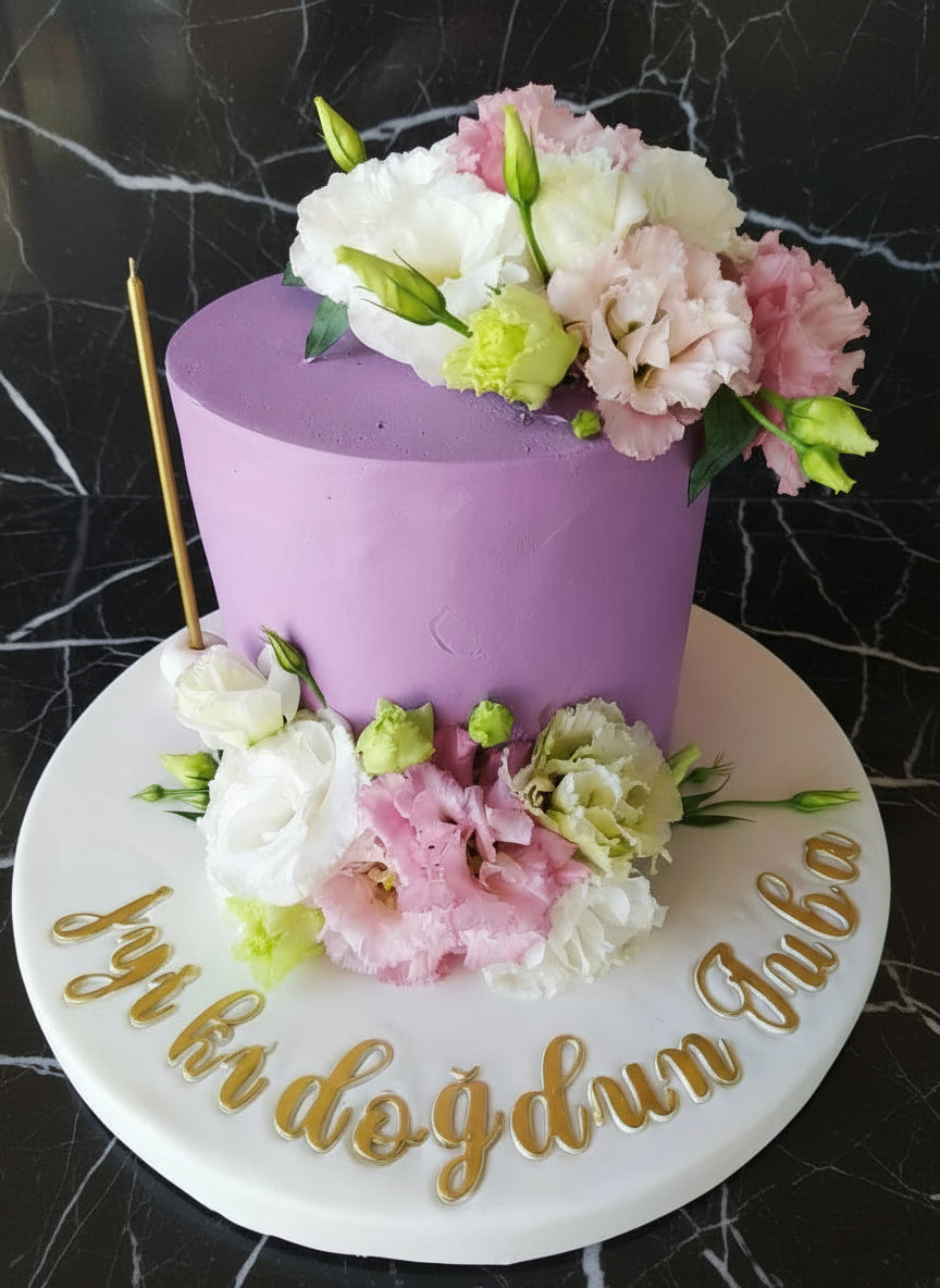 Nişan Mor ve Beyaz çiçekli pasta